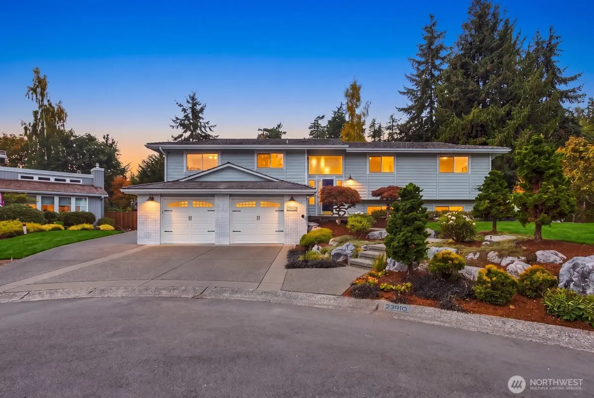 23910 107th Place W, Edmonds, WA 98020 - #1