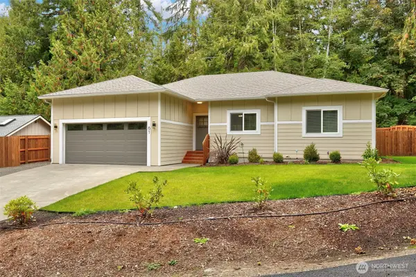 61 Clipper Lane, Port Ludlow, WA 98365