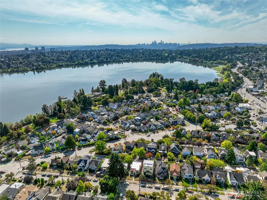 1159 N 77th Street, Seattle, WA 98103 - #3