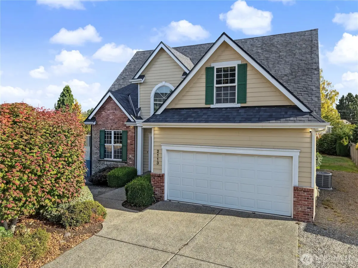 2113 12th Avenue Nw, Puyallup, WA 98371 - #1