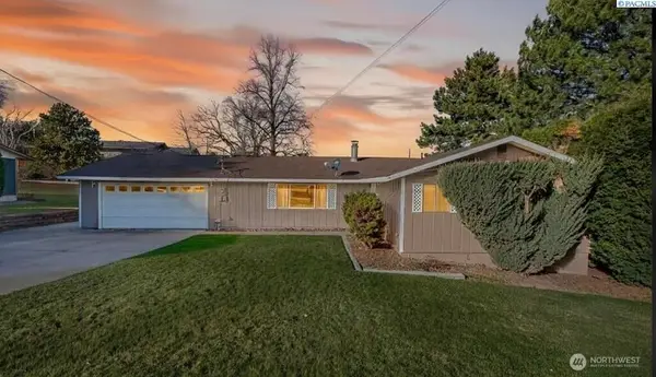 833 Taylor Street, Sunnyside, WA 98944