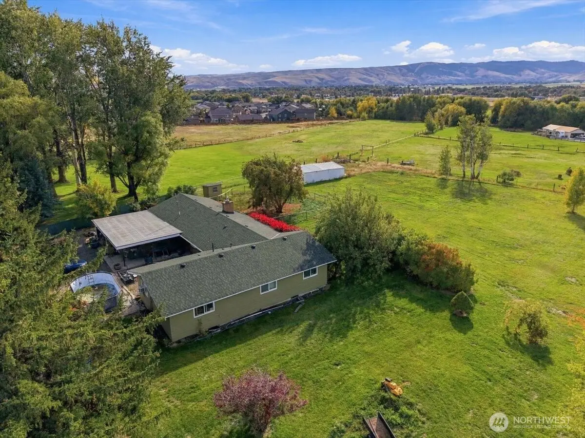 2104 W Dry Creek Road, Ellensburg, WA 98926 - #1