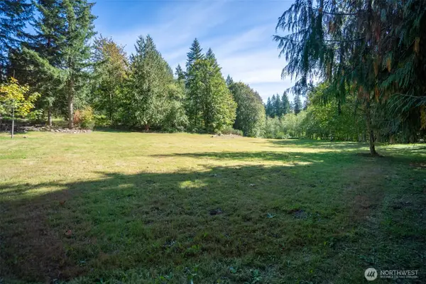 253 200th St Se, Maple Valley, WA 98038