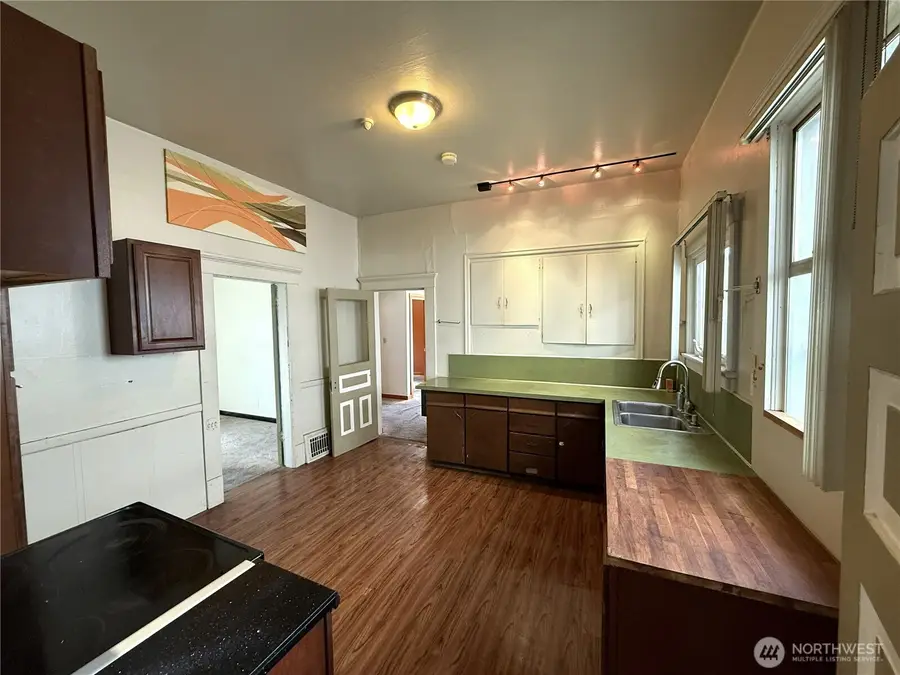 919 Martin Luther King Jr Way, Seattle, WA 98122 - #3