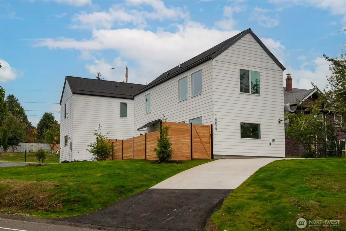 10029 14th Avenue S, Seattle, WA 98168 - #1