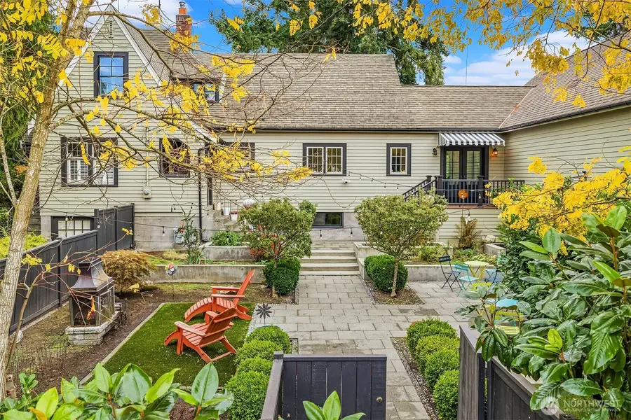 1060 Spruce Street, Edmonds, WA 98020 - #2