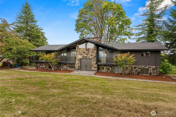816 Si Town Road, Castle Rock, WA 98611
