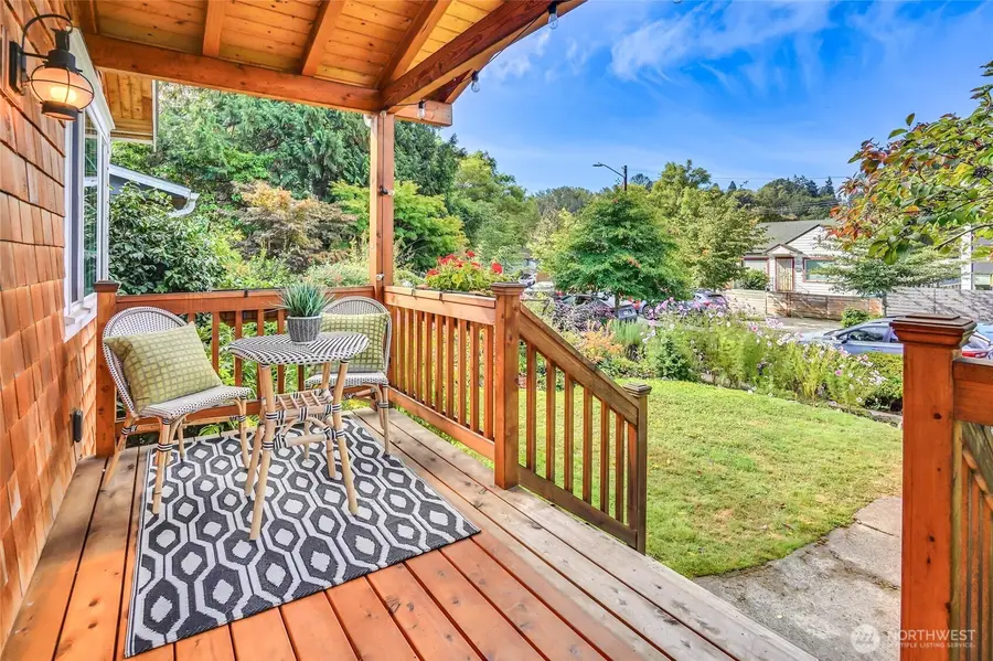 5428 25th Avenue Sw, Seattle, WA 98106 - #3