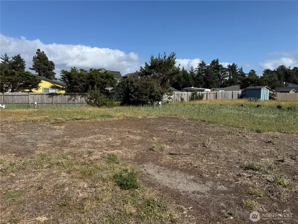 31202 I Street E #24 & 25, Ocean Park, WA 98640