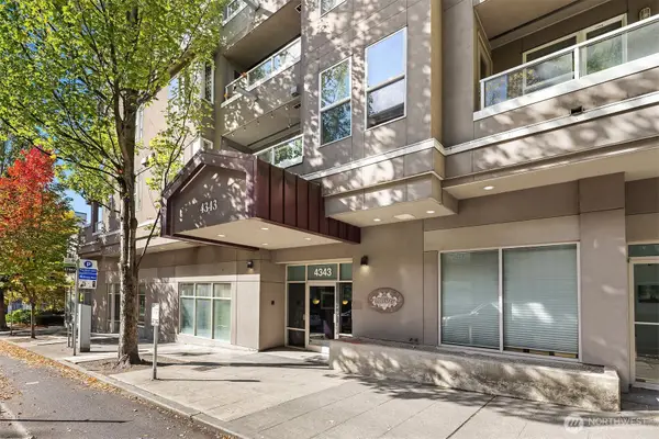 4343 Roosevelt Way Ne #601, Seattle, WA 98105