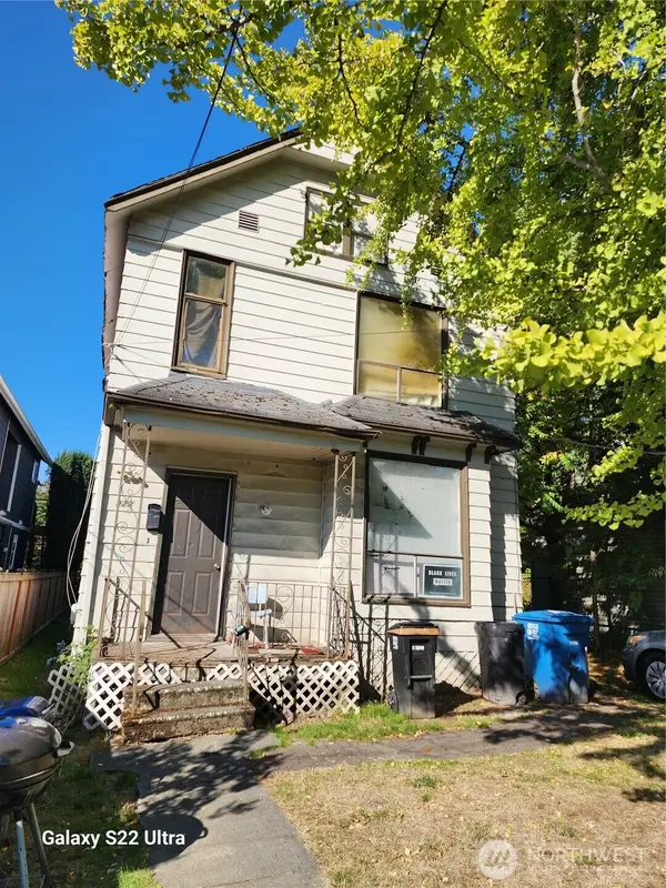 923 24th Avenue S, Seattle, WA 98144
