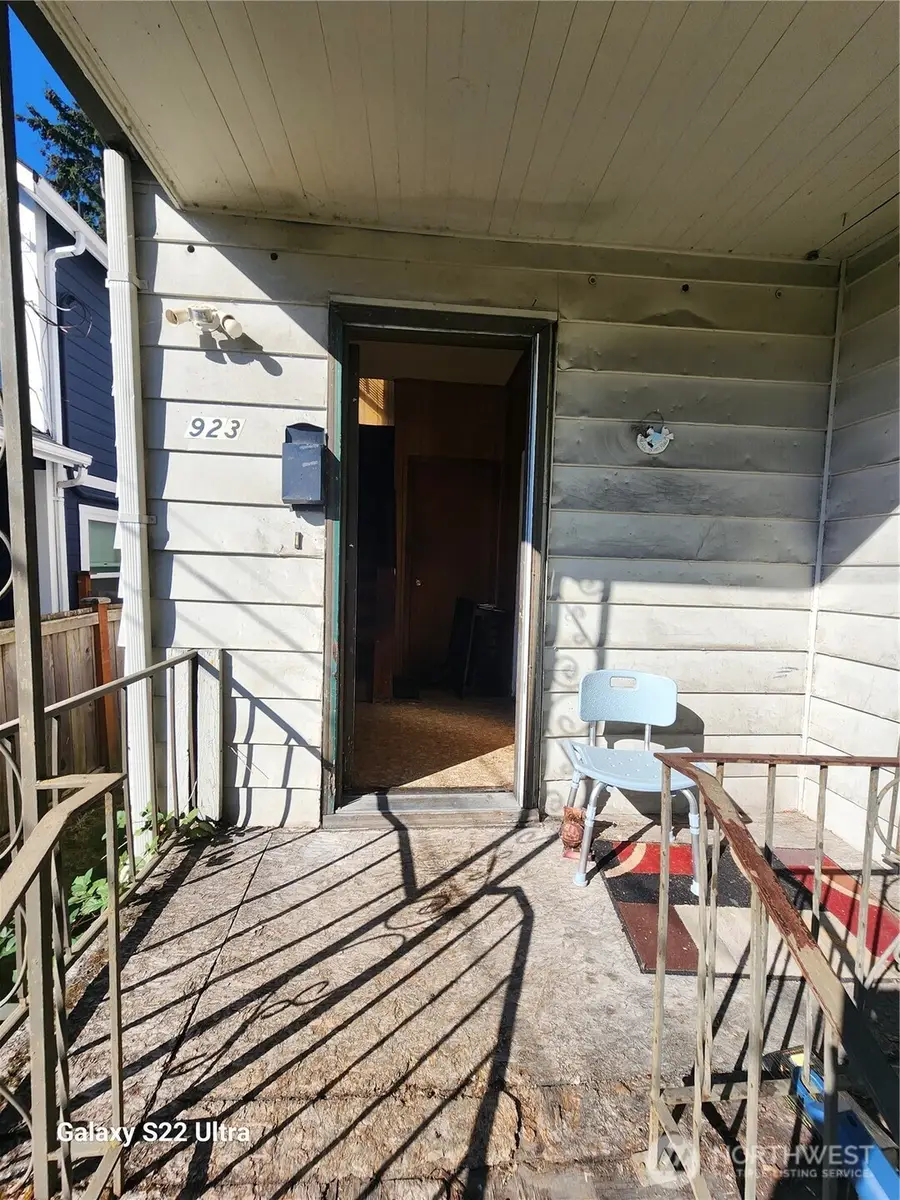 923 24th Avenue S, Seattle, WA 98144 - #2