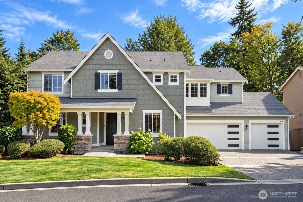 208 107th Place Se, Bellevue, WA 98004 - #1