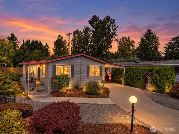 11436 SE 208th Street #131, Kent, WA 98031