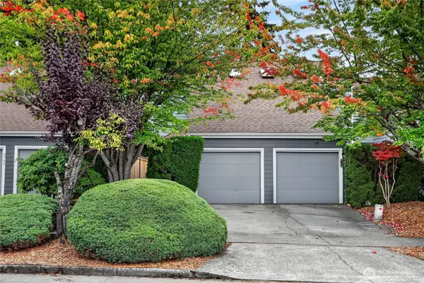 9738 Ashworth Avenue N, Seattle, WA 98103