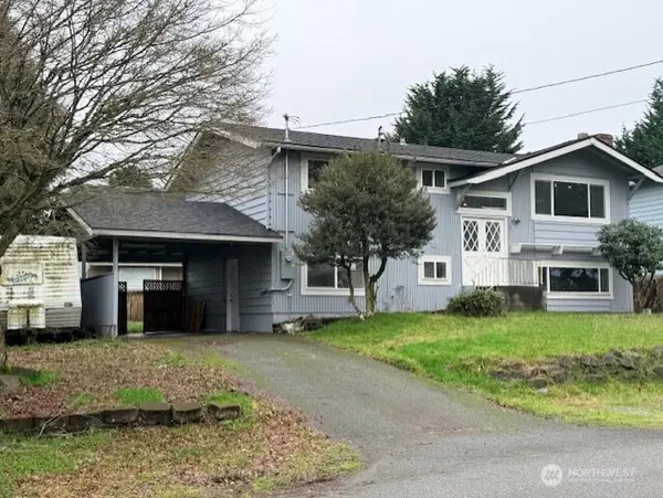 2832 205th Street Sw, Lynnwood, WA 98036