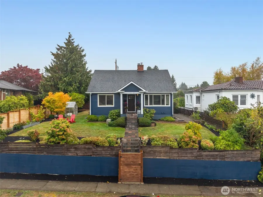 12242 Palatine Avenue N, Seattle, WA 98133 - #2