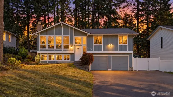 5456 Pineridge Drive Ne, Bremerton, WA 98311