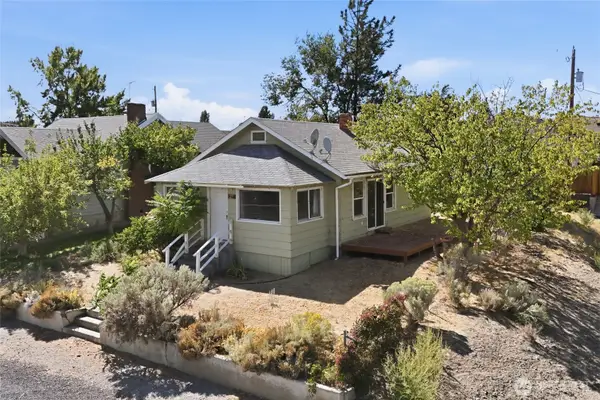 27 Evergreen Street S, Soap Lake, WA 98851