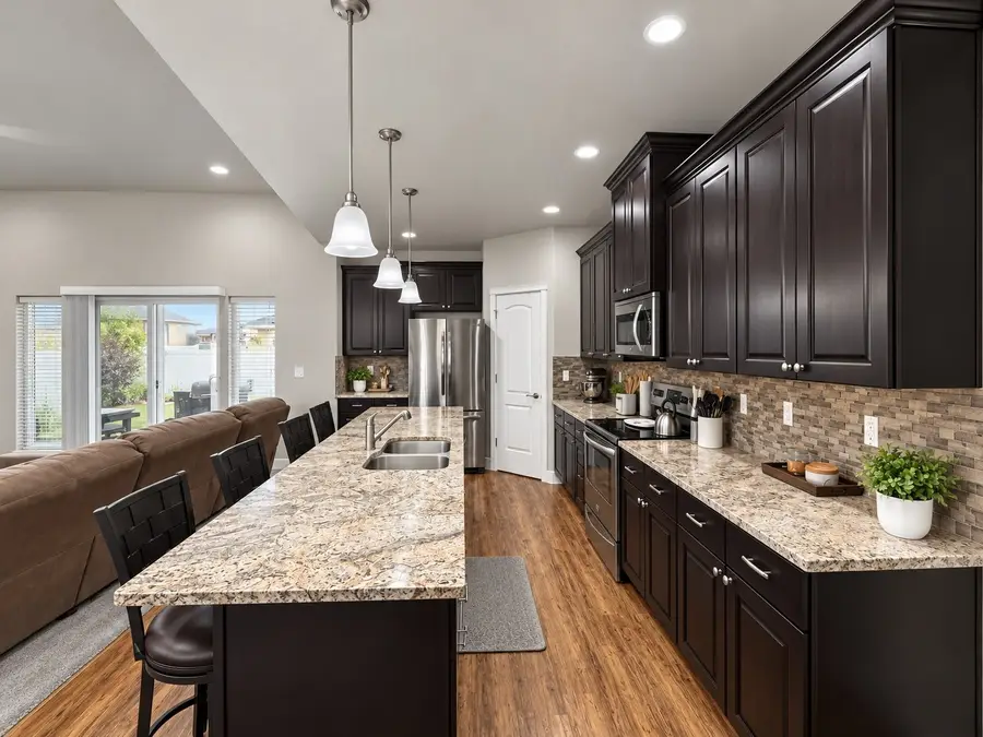 1515 E Palos Verdes Lane, Othello, WA 99344 - #2
