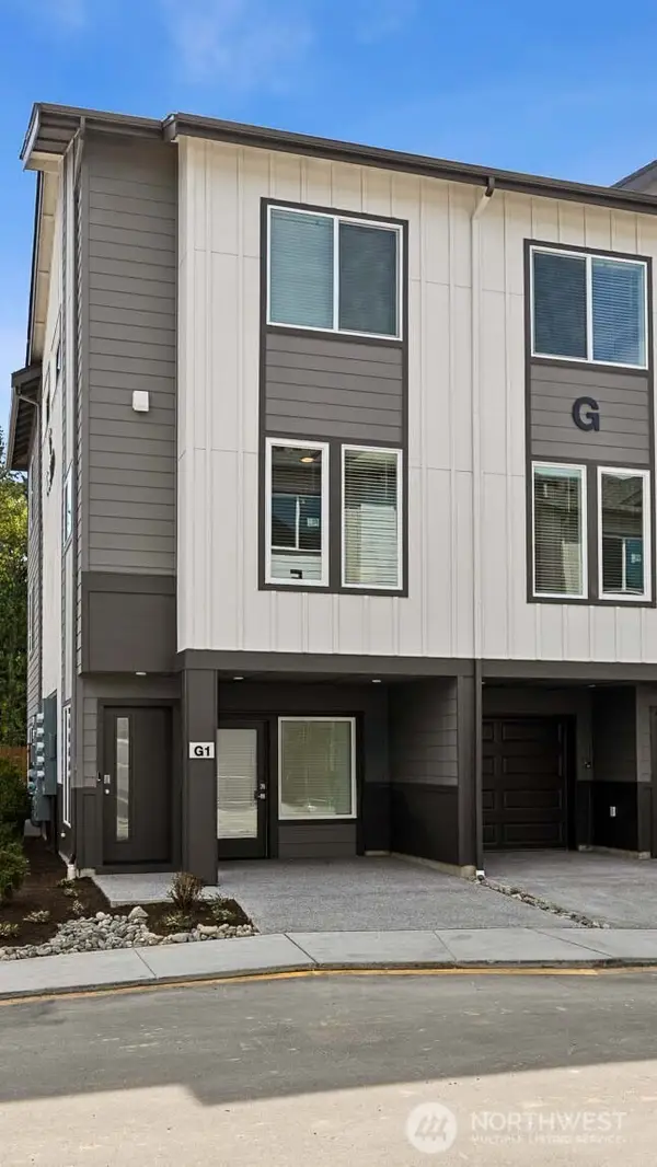 16830 20th Avenue W #E1, Lynnwood, WA 98037