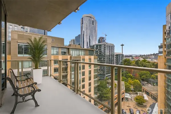 910 Lenora Street #S1210, Seattle, WA 98121