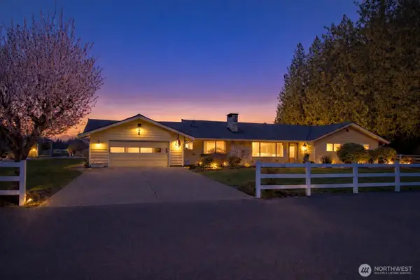 39811 272nd Avenue Se, Enumclaw, WA 98022