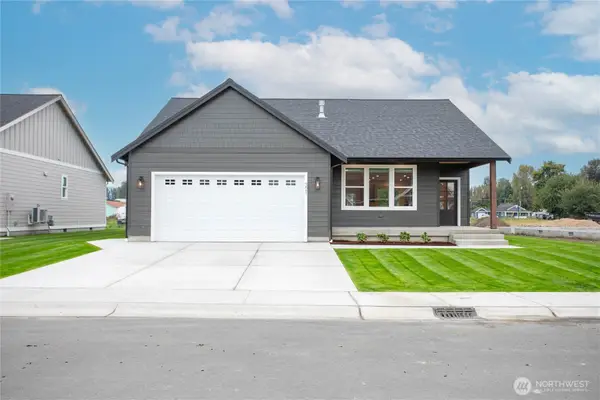 321 W 3rd Street, Everson, WA 98247