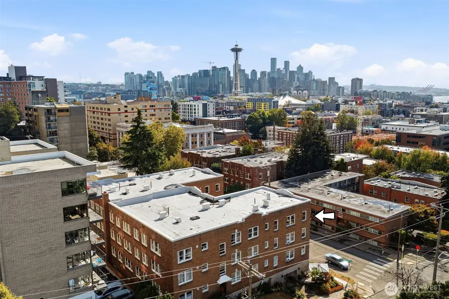 220 W Olympic Place #303, Seattle, WA 98119 - #2