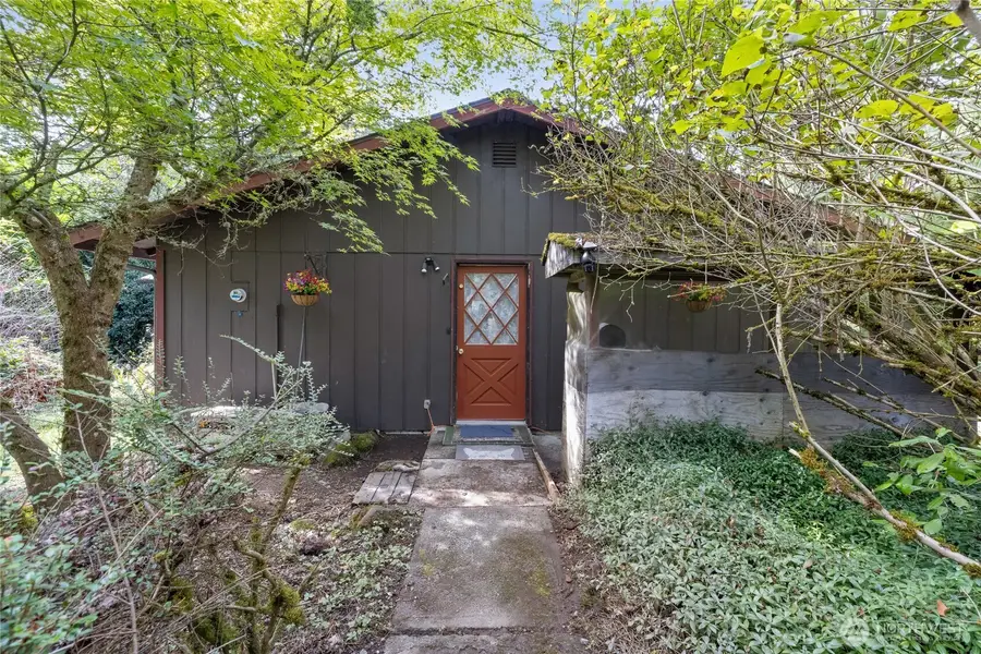49816 146th Avenue E, Eatonville, WA 98328 - #2