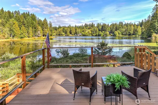 12856 Lake Avenue Nw, Poulsbo, WA 98370