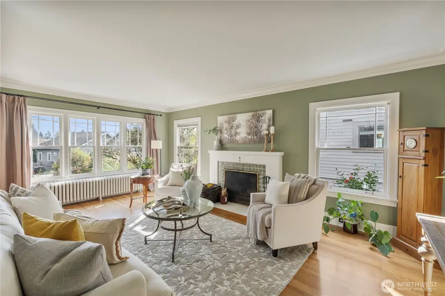 3117 Broadway E, Seattle, WA 98102 - #2