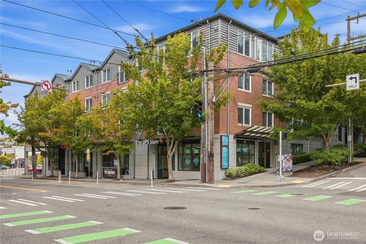 701 1st Avenue N #204, Seattle, WA 98109 - #1
