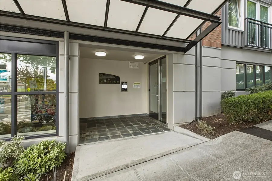 701 1st Avenue N #204, Seattle, WA 98109 - #2