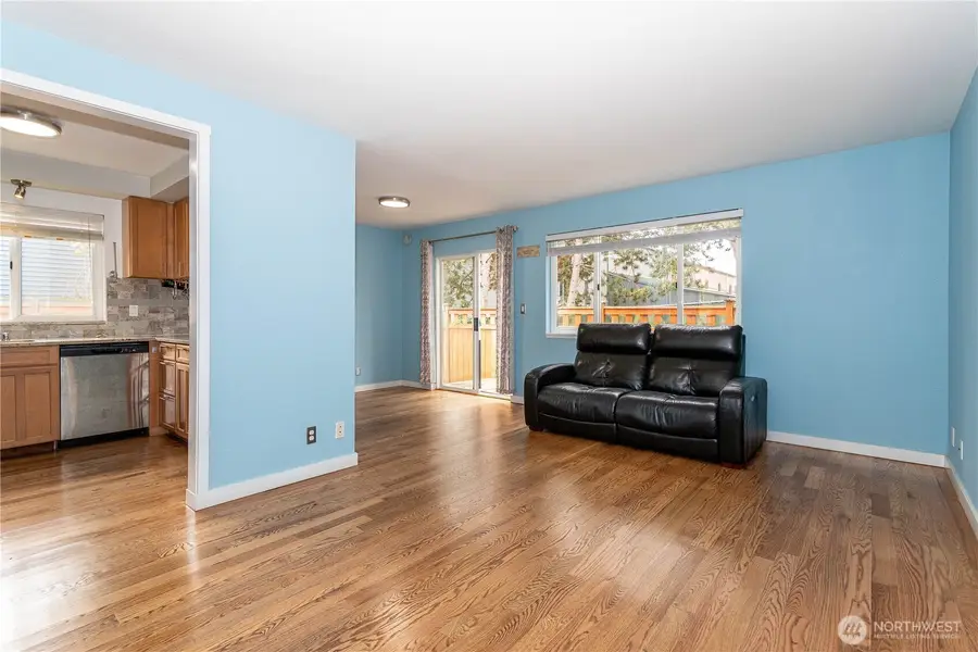 126 W Casino Rd #9, Everett, WA 98204 - #2