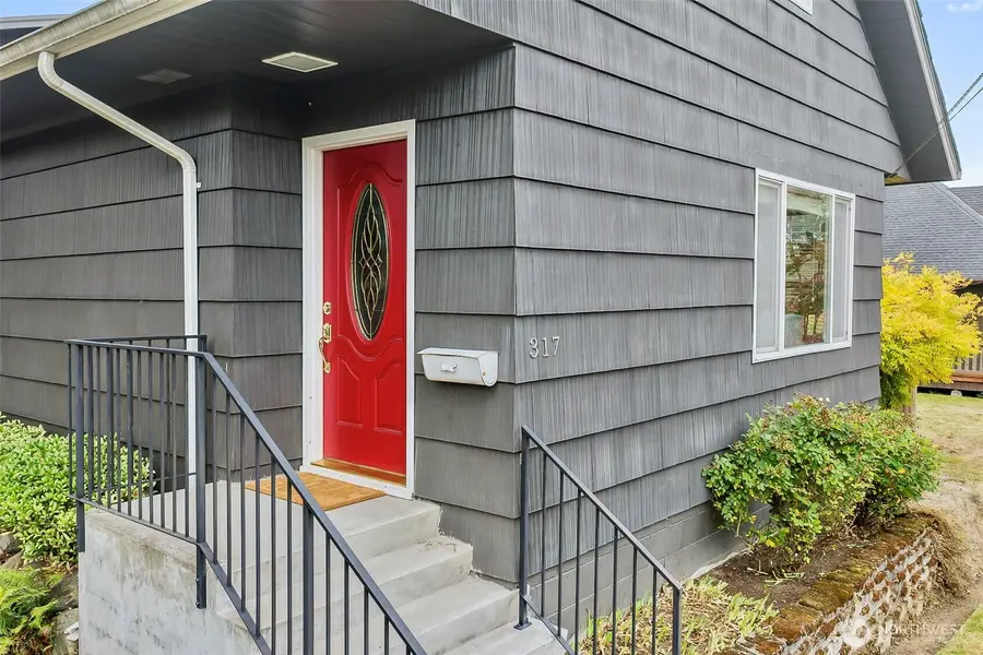 317 Ave J, Snohomish, WA 98290 - #2