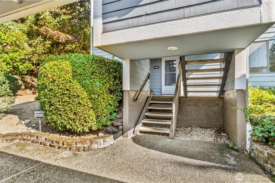 2644 S 226th Street #D101, Des Moines, WA 98198 - #2