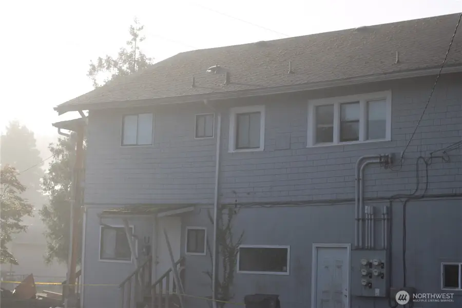 626 Monroe St, Hoquiam, WA 98550 - #3