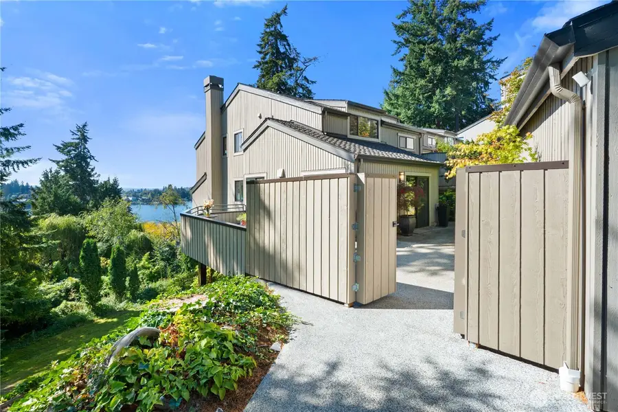4815 102nd Lane Ne, Kirkland, WA 98033 - #3