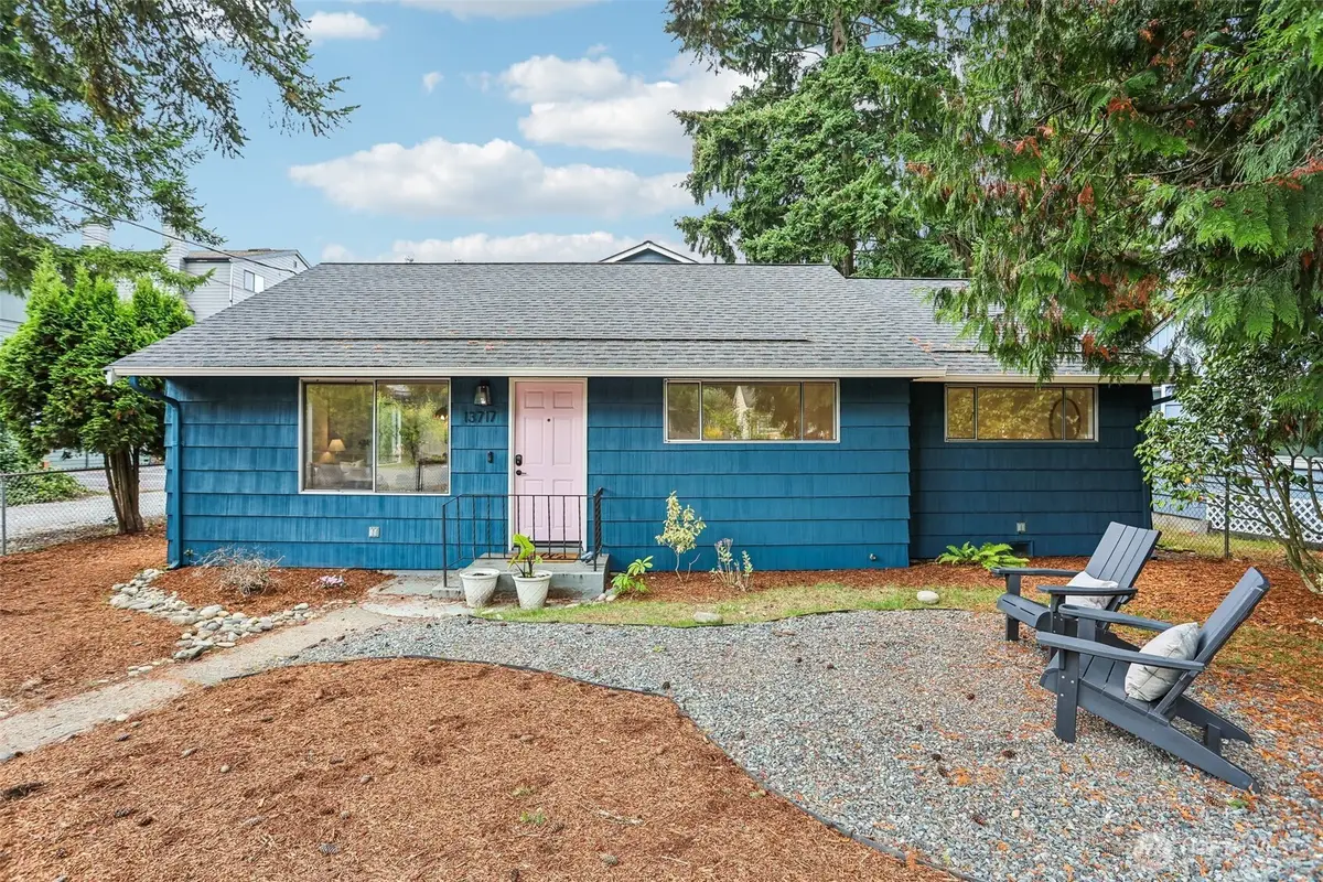 13717 N Stone Avenue, Seattle, WA 98133 - #1