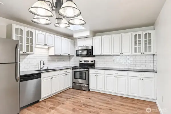 14600 SE 176 Street #N1, Renton, WA 98058
