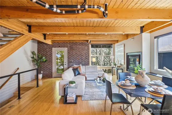 6714 Mary Avenue Nw #A, Seattle, WA 98117