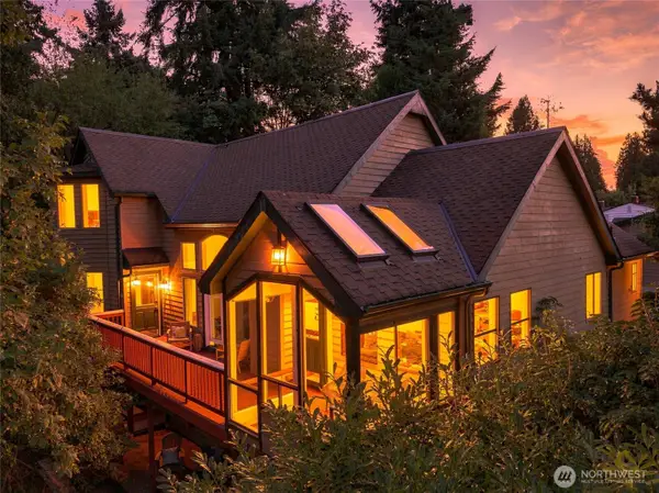 8025 45th Avenue Ne, Seattle, WA 98115