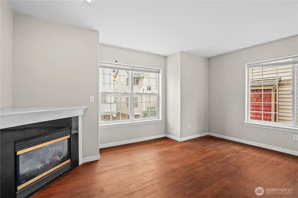 8526 Nesbit Avenue N #Unit D, Seattle, WA 98103