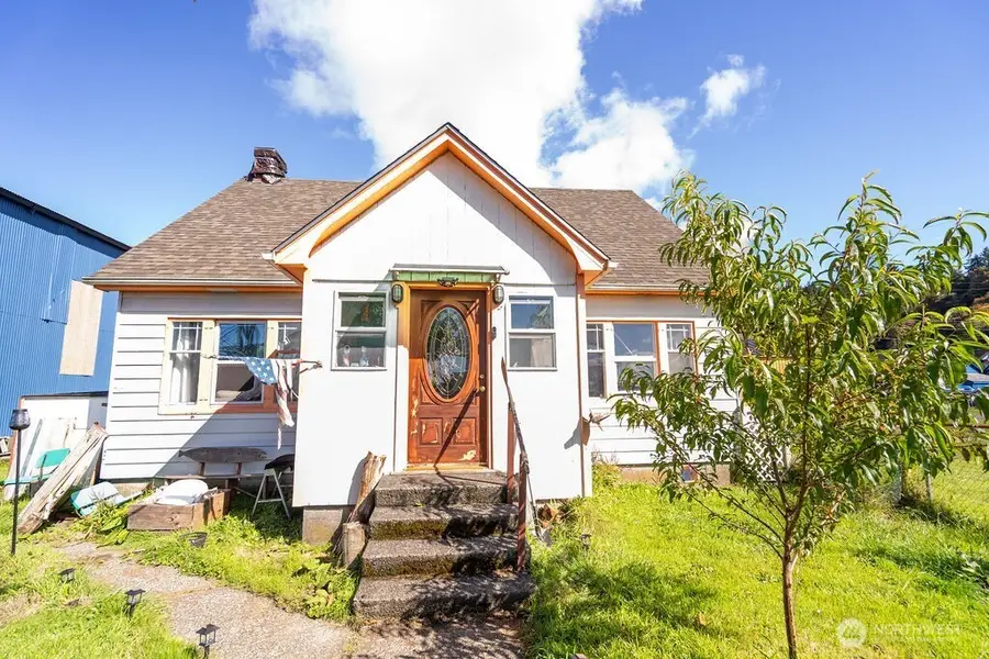 1309 Riverside Ave., Hoquiam, WA 98550 - #3