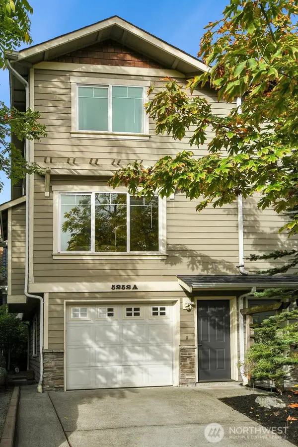 5252 12th Avenue Ne #A, Seattle, WA 98105