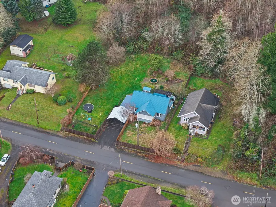610 Barnhart Street, Raymond, WA 98577 - #2