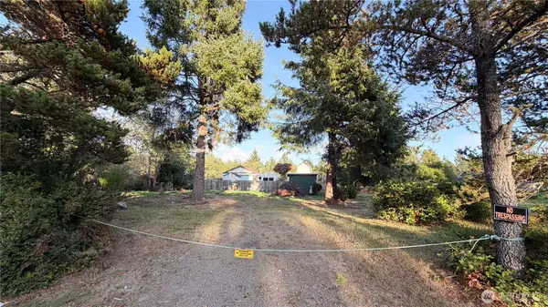 27518 Q Lane #2&3, Ocean Park, WA 98640