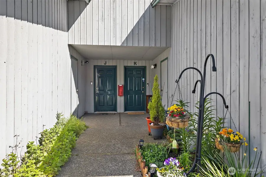 4008 S 158th Street #J, Tukwila, WA 98188 - #3