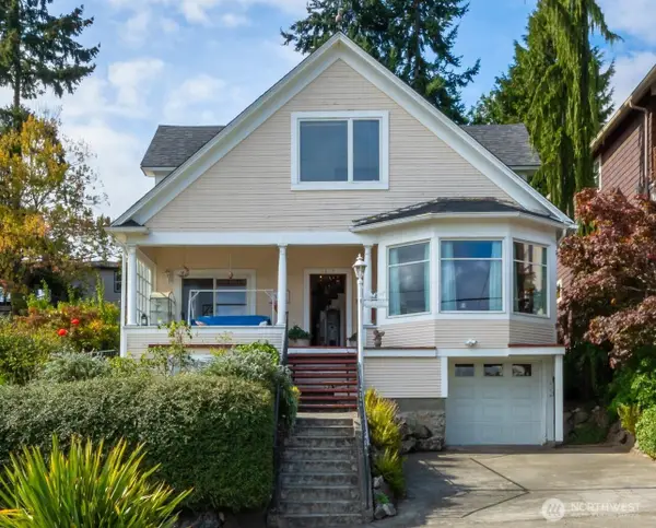 3617 Corliss Avenue N, Seattle, WA 98103